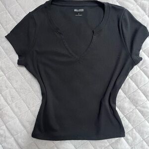 V-neck Black Hollister Short Sleeve Tee